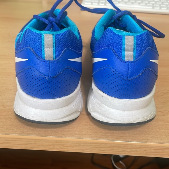 Royal Blue Nike Air Relentless 6 sneaker. Great condition. - Picture 5 of 7
